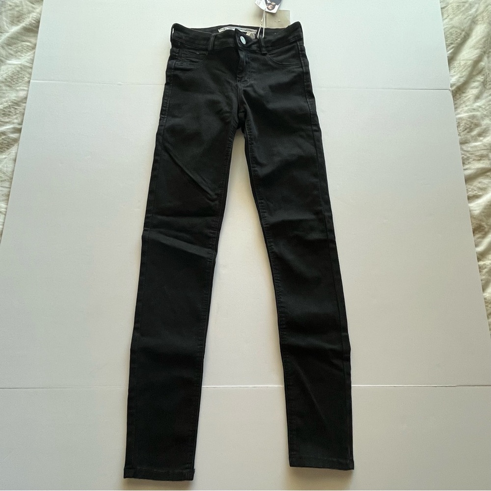 ZARA NWT Low Rise Cropped Stretch Skinny Jeans Black Size 2 US